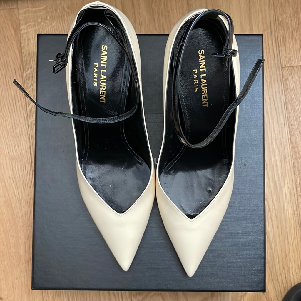 Saint Laurent Coquille Heel
